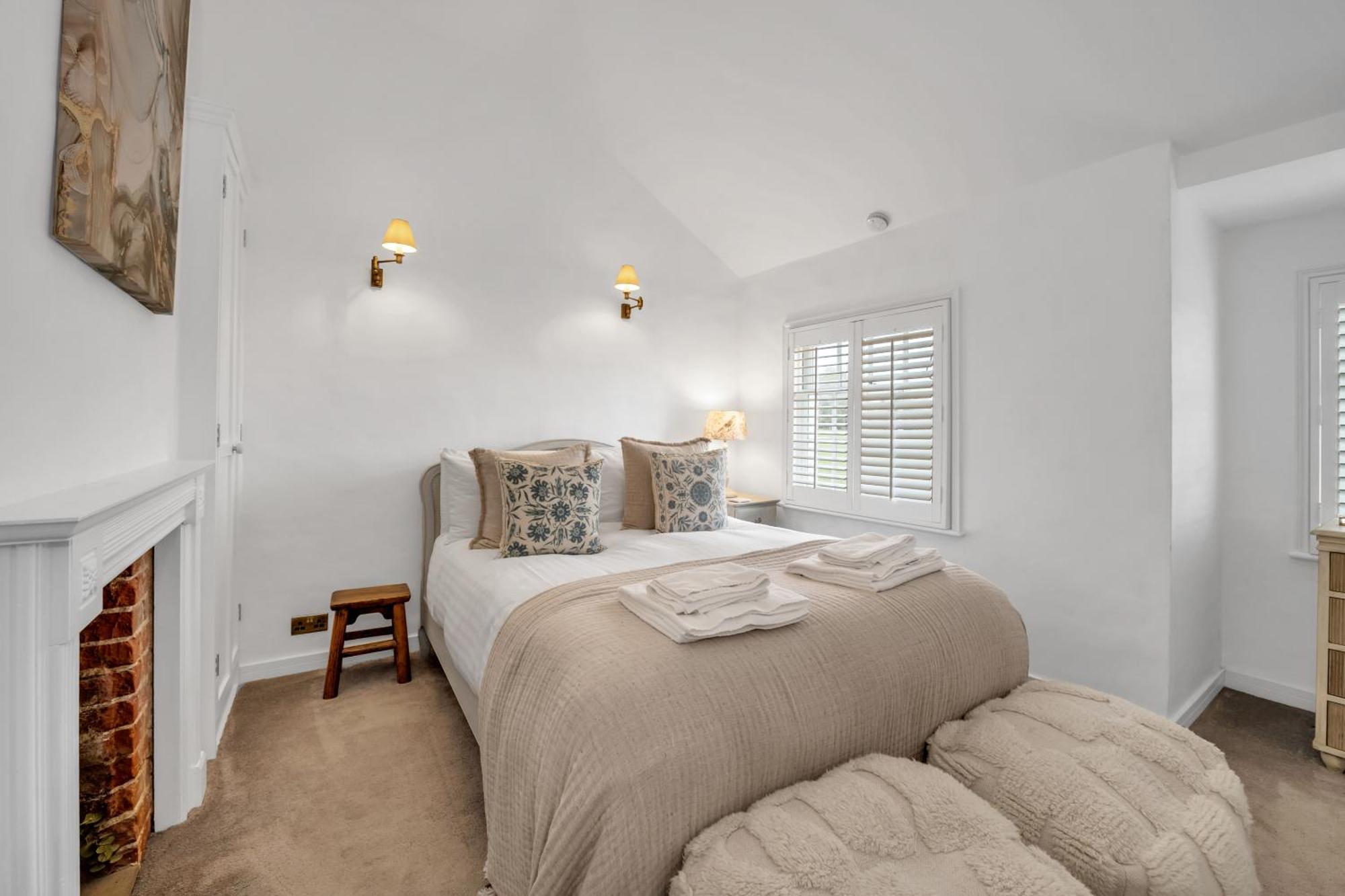 Charming Church Walk, Long Melford - 2 Bedroom Property With Parking מראה חיצוני תמונה