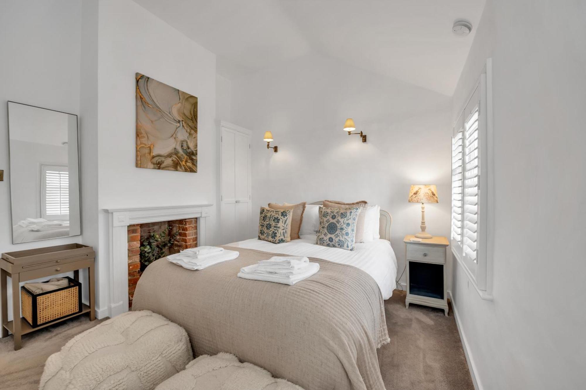 Charming Church Walk, Long Melford - 2 Bedroom Property With Parking מראה חיצוני תמונה