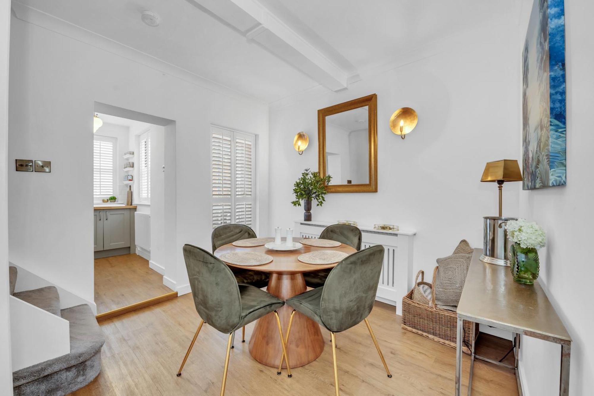 Charming Church Walk, Long Melford - 2 Bedroom Property With Parking מראה חיצוני תמונה