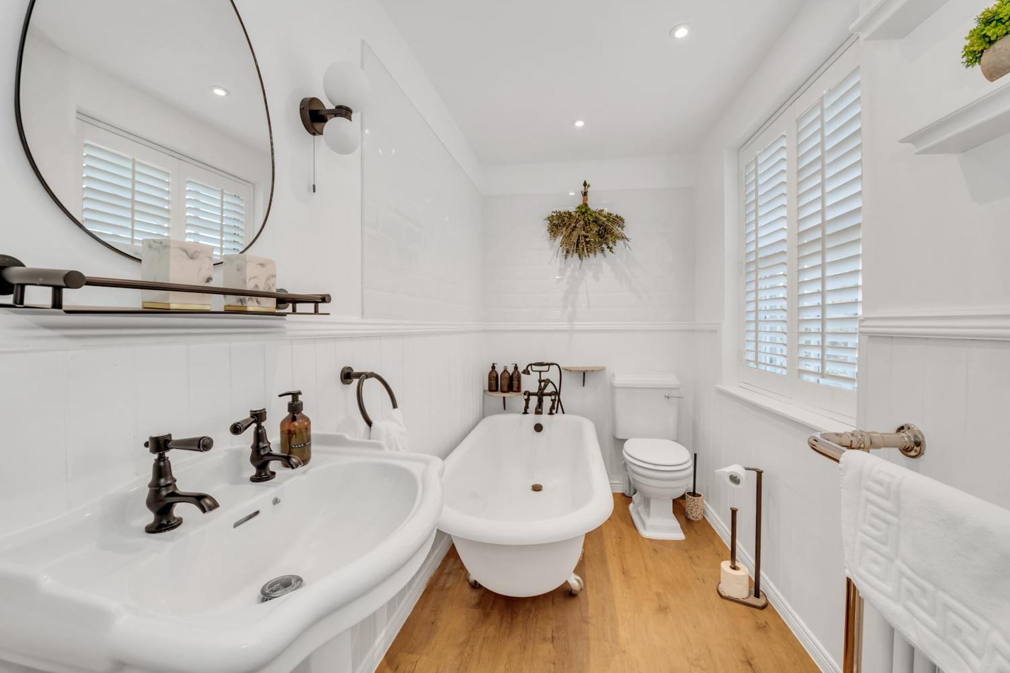 Charming Church Walk, Long Melford - 2 Bedroom Property With Parking מראה חיצוני תמונה